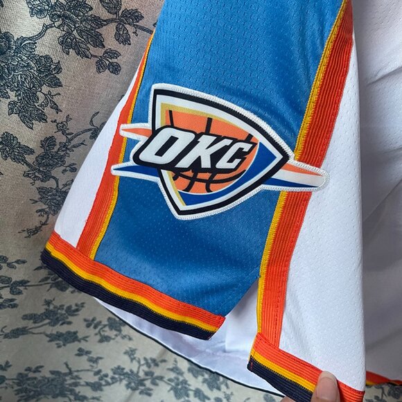 Nike Oklahoma City Thunder White NBA Shorts - Picture 3 of 5